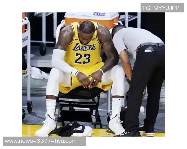 詹姆斯下场休息期间湖人净胜16分他的正负值为何却是14