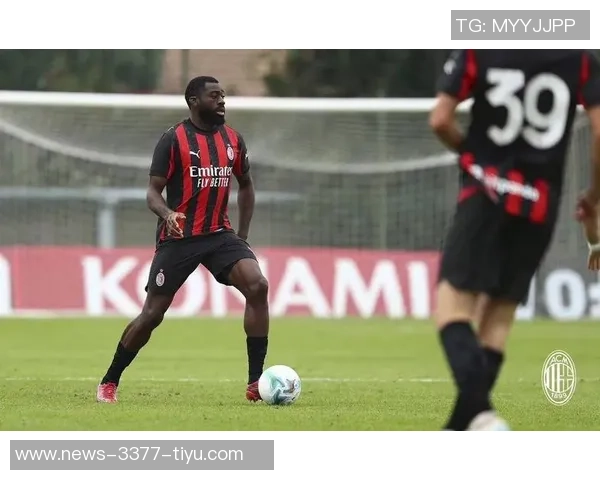 米兰坚定留住福法纳视其为争冠关键球员 米兰坚定留住福法纳视其为争冠关键球员