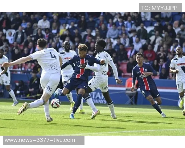 恩里克执教巴黎81场联赛攻入200球领先法甲其他球队41球